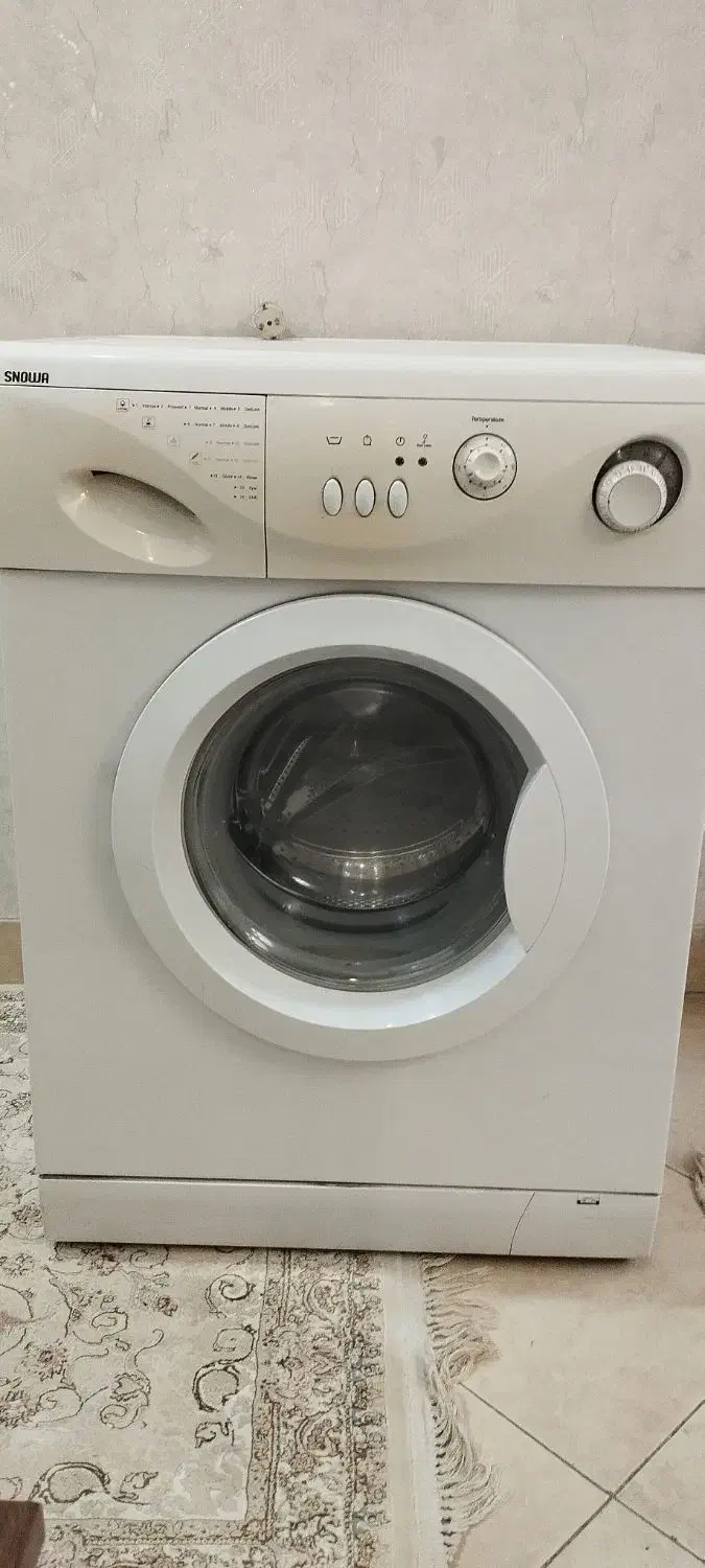 ماشین لباسشویی|ماشین لباسشویی و خشککن لباس|فولادشهر, C8|دیوار