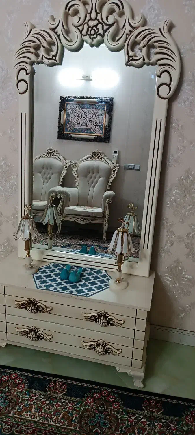 دلاور سفید|بوفه، ویترین، کنسول|مشهد, چهارچشمه|دیوار