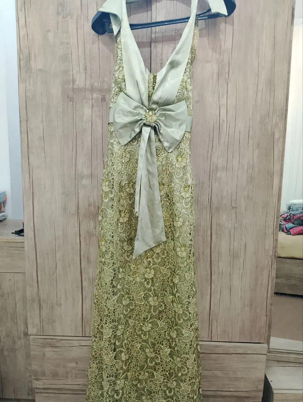 لباس مجلسی|لباس|کاشمر, |دیوار