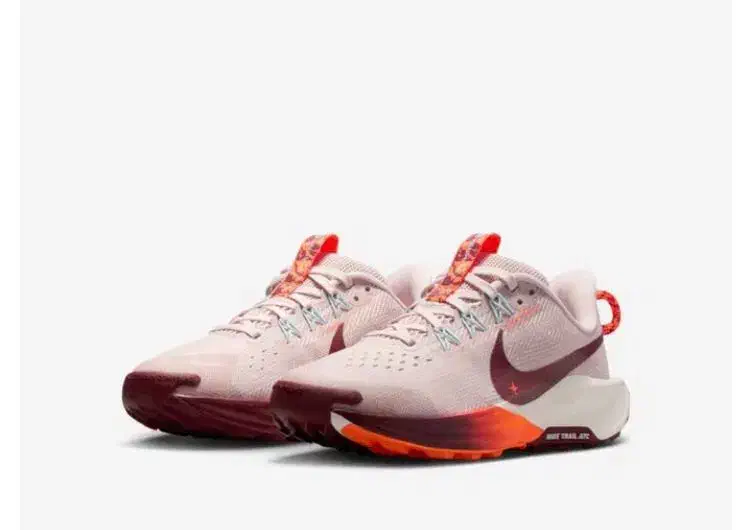 کفش اسپرت نایک اصل مناسب زنانه و مردانه سایز ۴۰|کیف، کفش، کمربند|اصفهان, تخت فولاد|دیوار