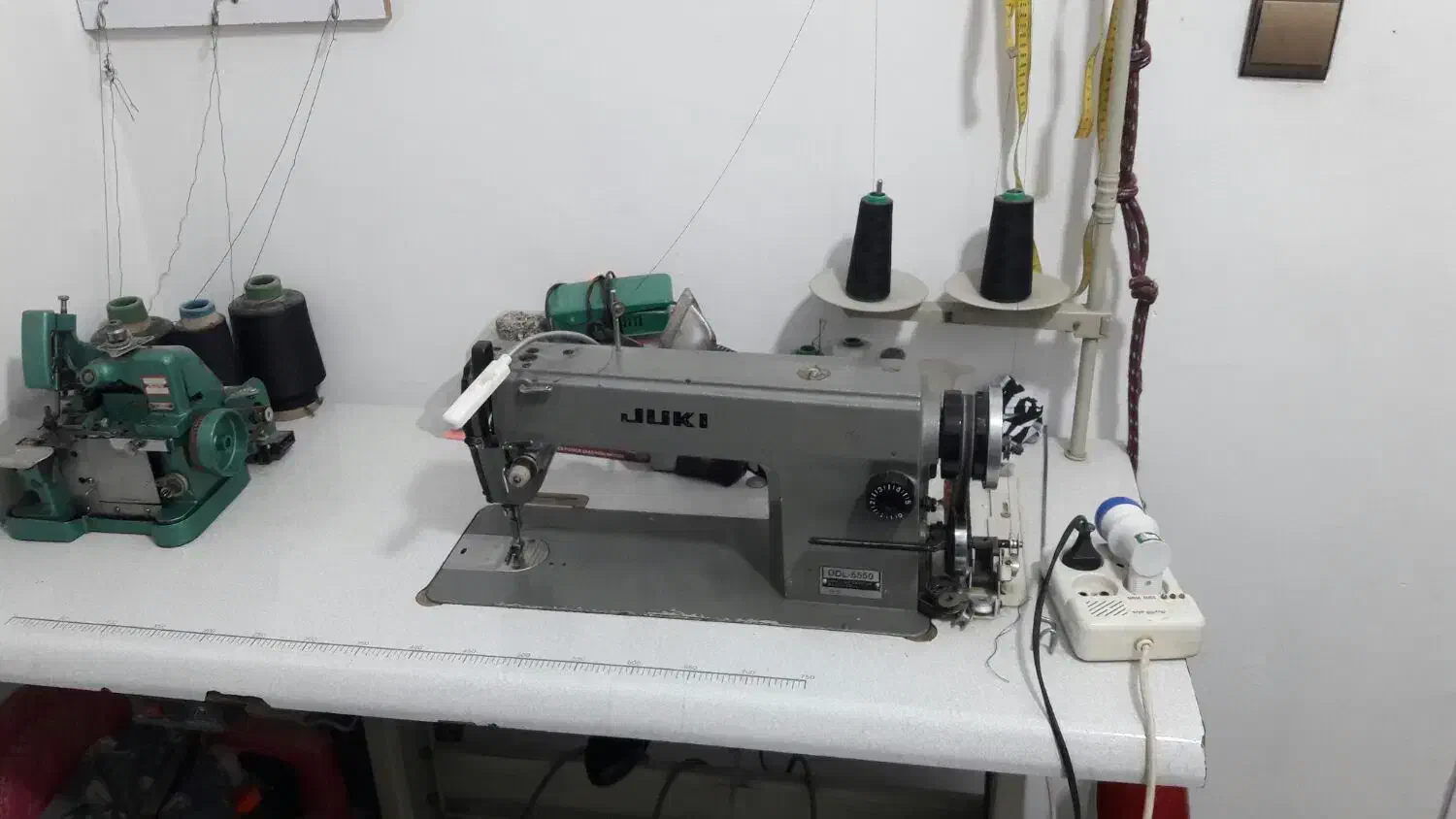 چرخ خیاطی و زیگزال سه نخ مارک سایروس|چرخ خیاطی و ریسندگی|صباشهر, |دیوار