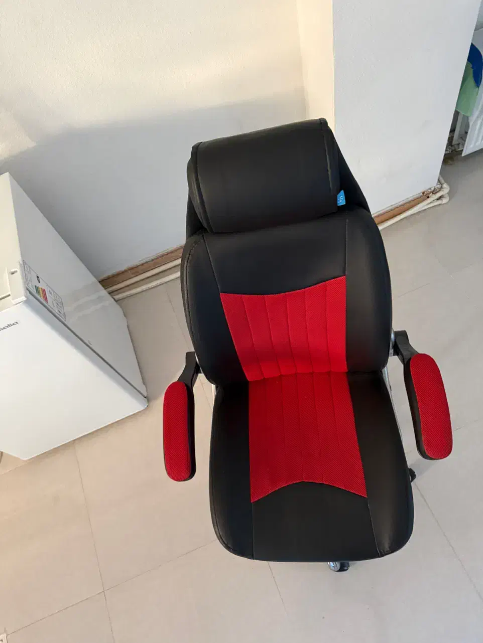 صندلی|مبلمان اداری|هچیرود, |دیوار