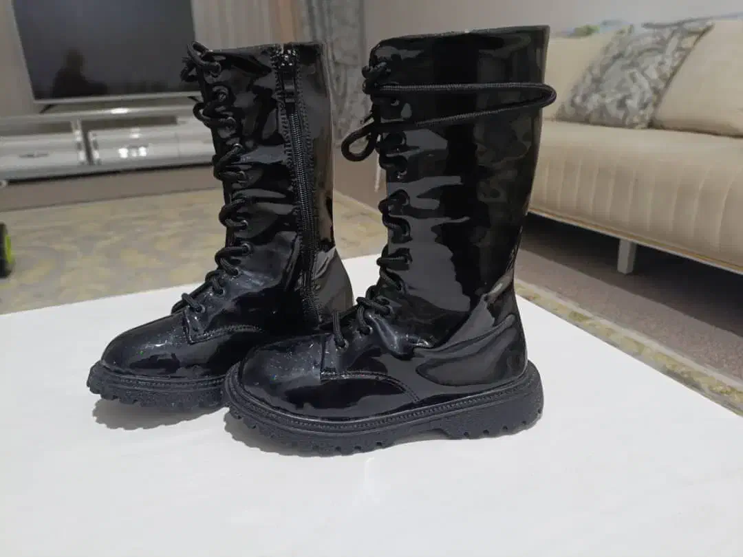 چکمه بچگانه|کفش و لباس بچه|دهلران, |دیوار