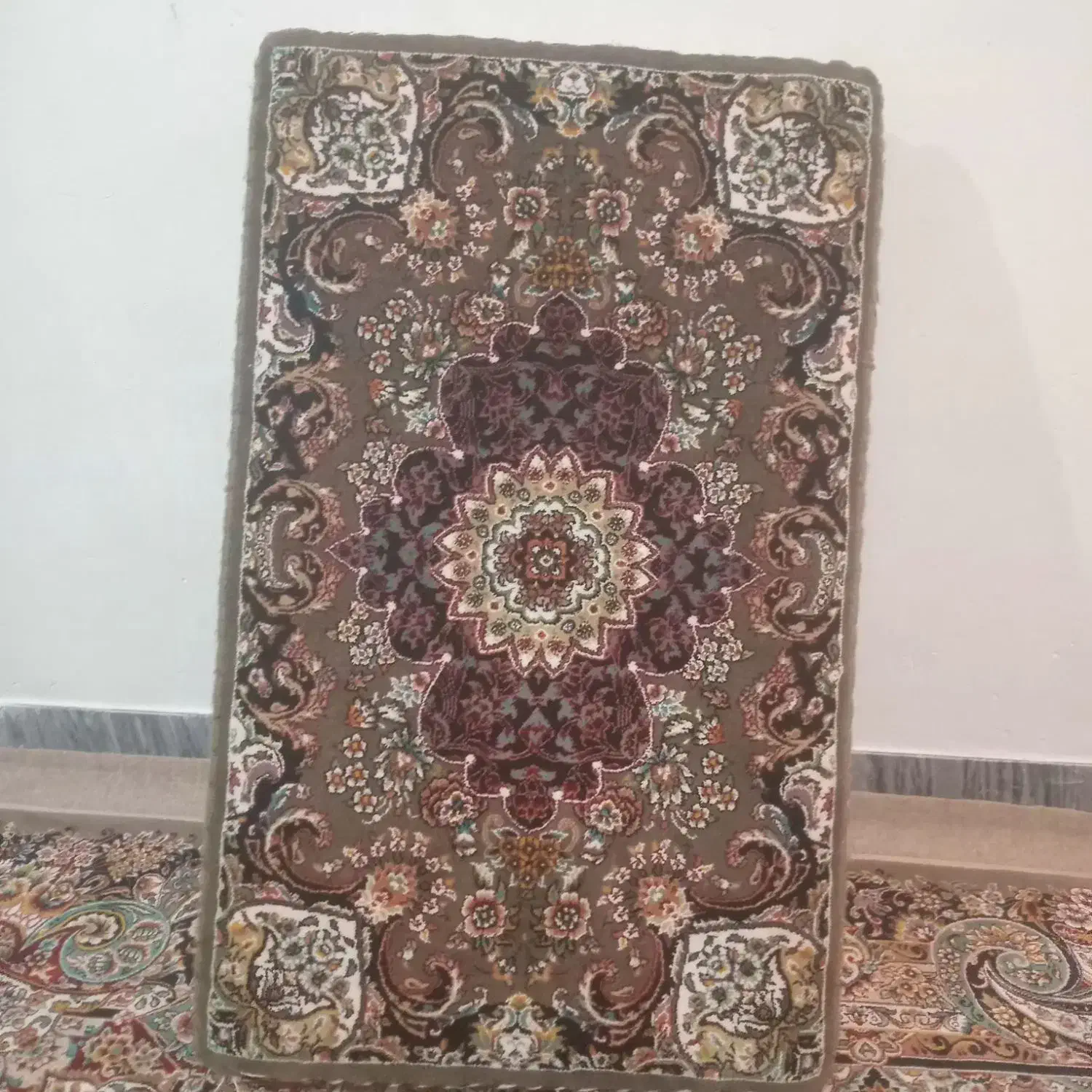 پشتی|پشتی|سقز, |دیوار