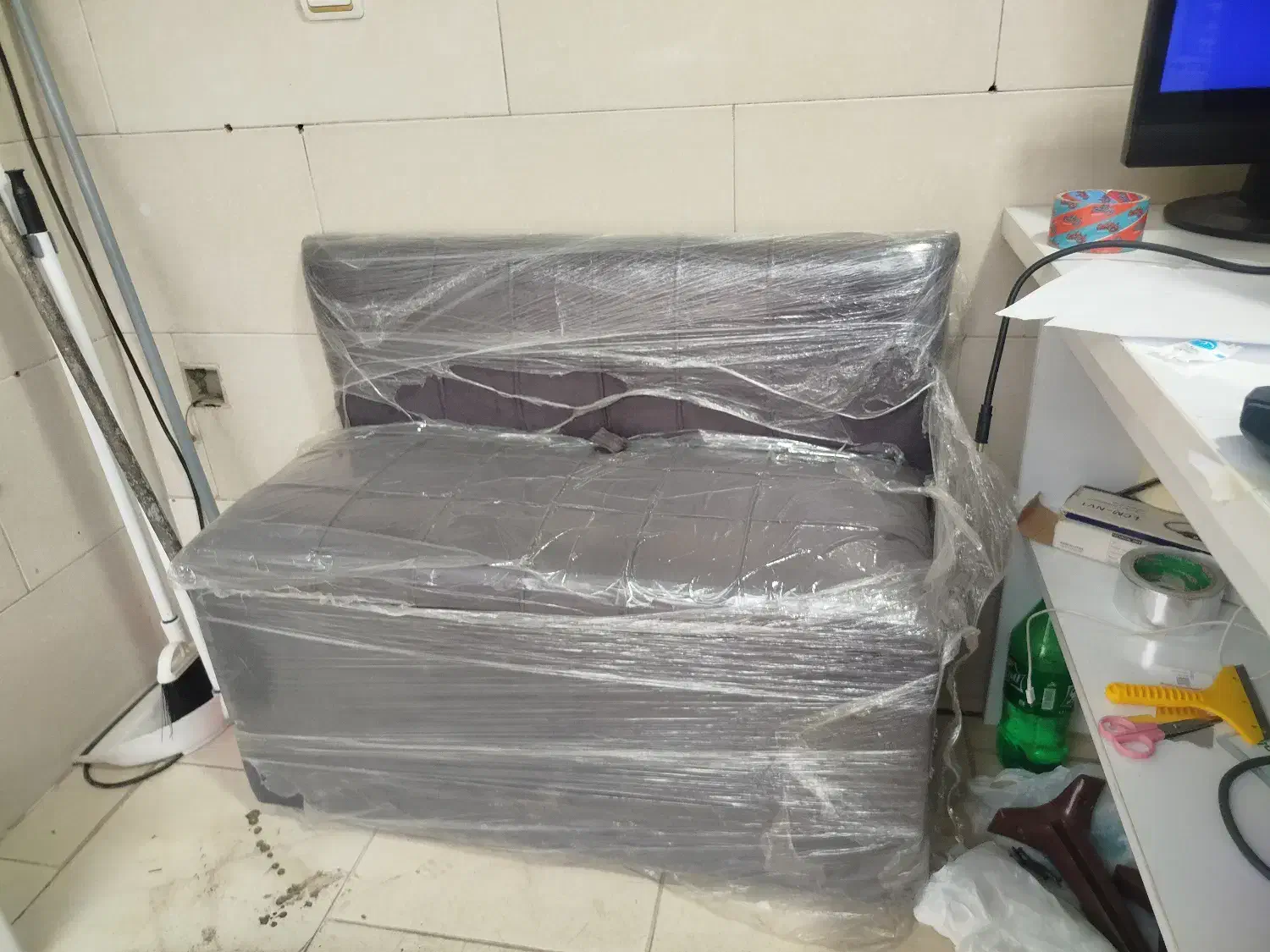 ویترین مغازه صندلی پاف|فروشگاه و مغازه|قزوین, |دیوار