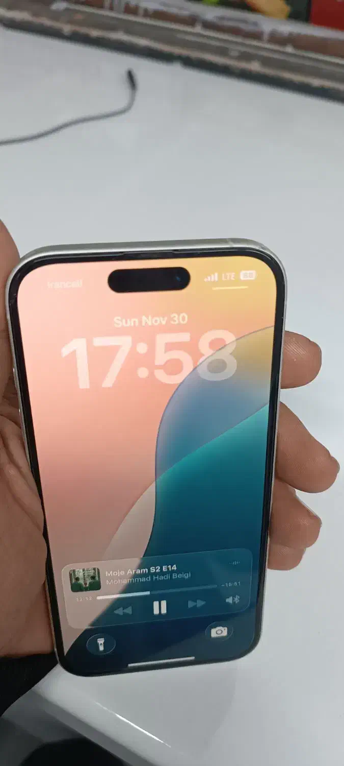 ایفون ۱۶ نرمال|موبایل|شیراز, ریشمک|دیوار