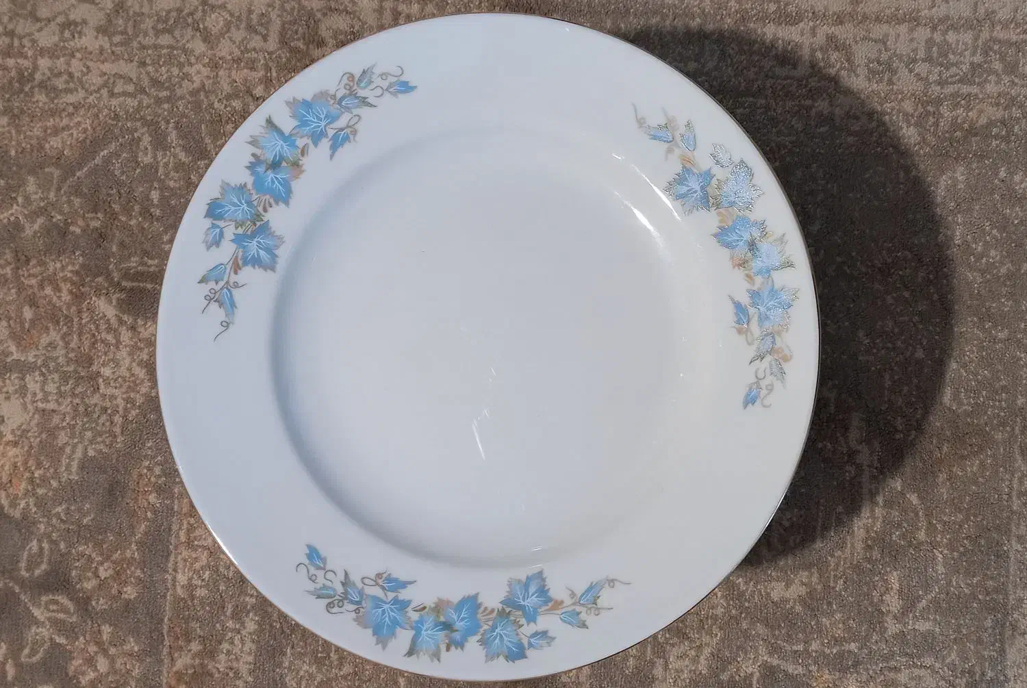 ۲دست بشقاب چینی|ظروف سرو و پذیرایی|معصومیه, |دیوار