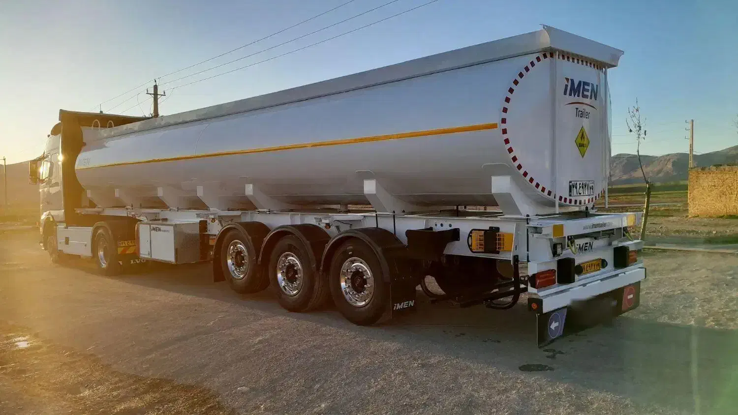 تیغه و تانک|خودرو سنگین|زرندیه, |دیوار