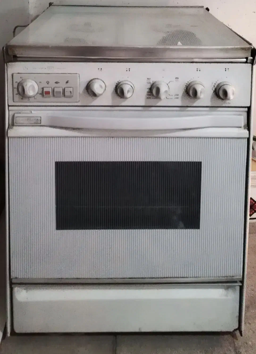 اجاق گاز 4 شعله فردار|اجاق گاز و لوازم برقی پخت‌وپز|تهران, افسریه جنوبی|دیوار