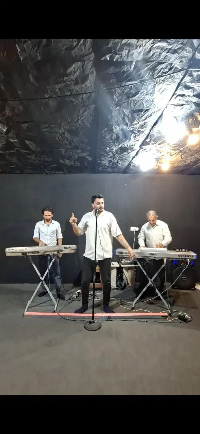 اجرای گروه موسیقی آرمان|خدمات پذیرایی، مراسم|شاهینشهر, فردوسی|دیوار