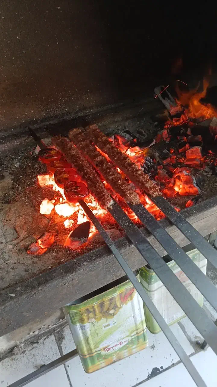 شاگرد کبابی یا ساندویچی|استخدام خدمات فروشگاه و رستوران|زابل, |دیوار