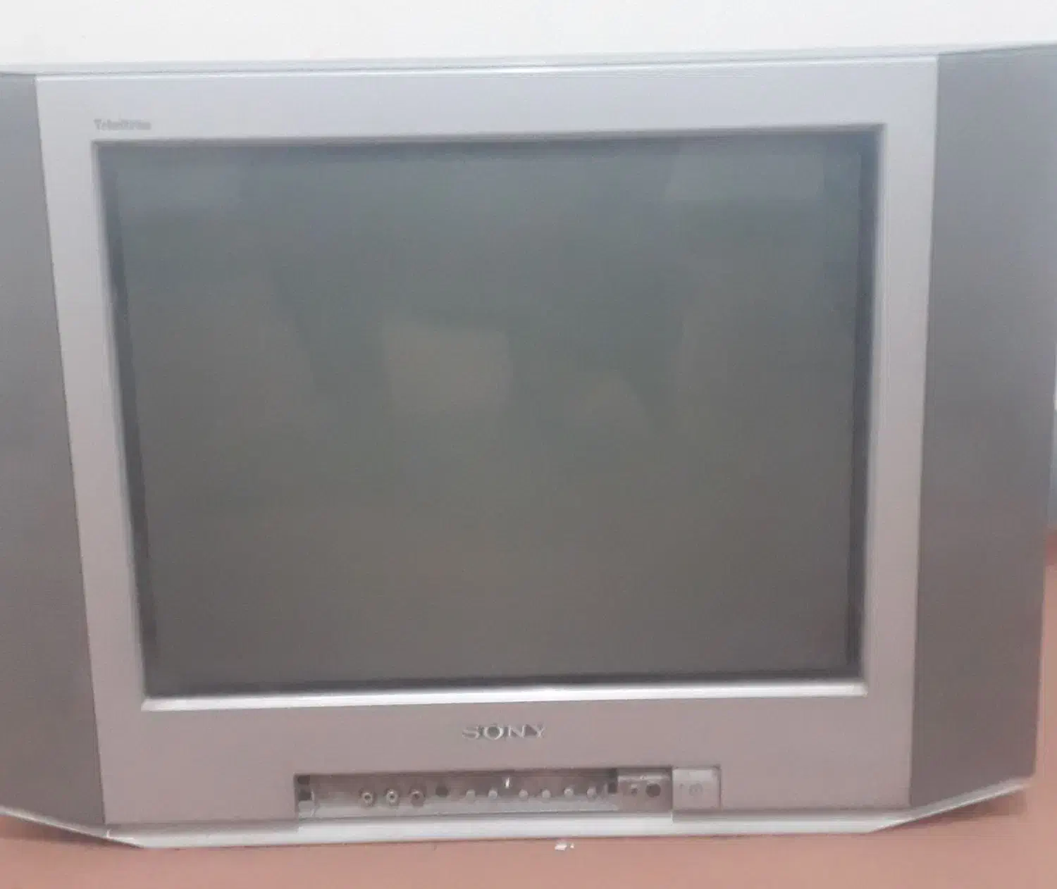 تلویزیون ۲۱ اینچ|تلویزیون و پروژکتور|زاهدان, |دیوار