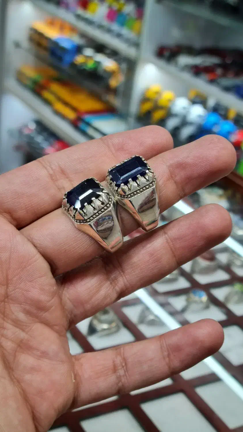 یاقوت کبود رکاب بهرامی|جواهرات|یزد, |دیوار