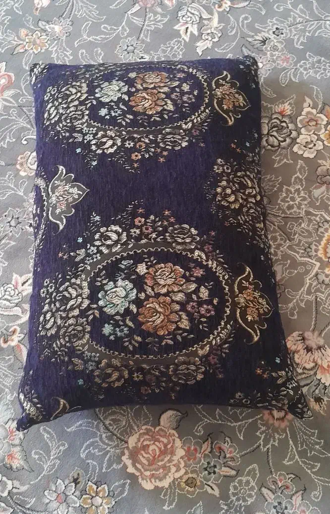 فروش ۱۲عدد رو بالشتی تمیز بدون زدگی|رختخواب، بالش، پتو|سرپل ذهاب, |دیوار