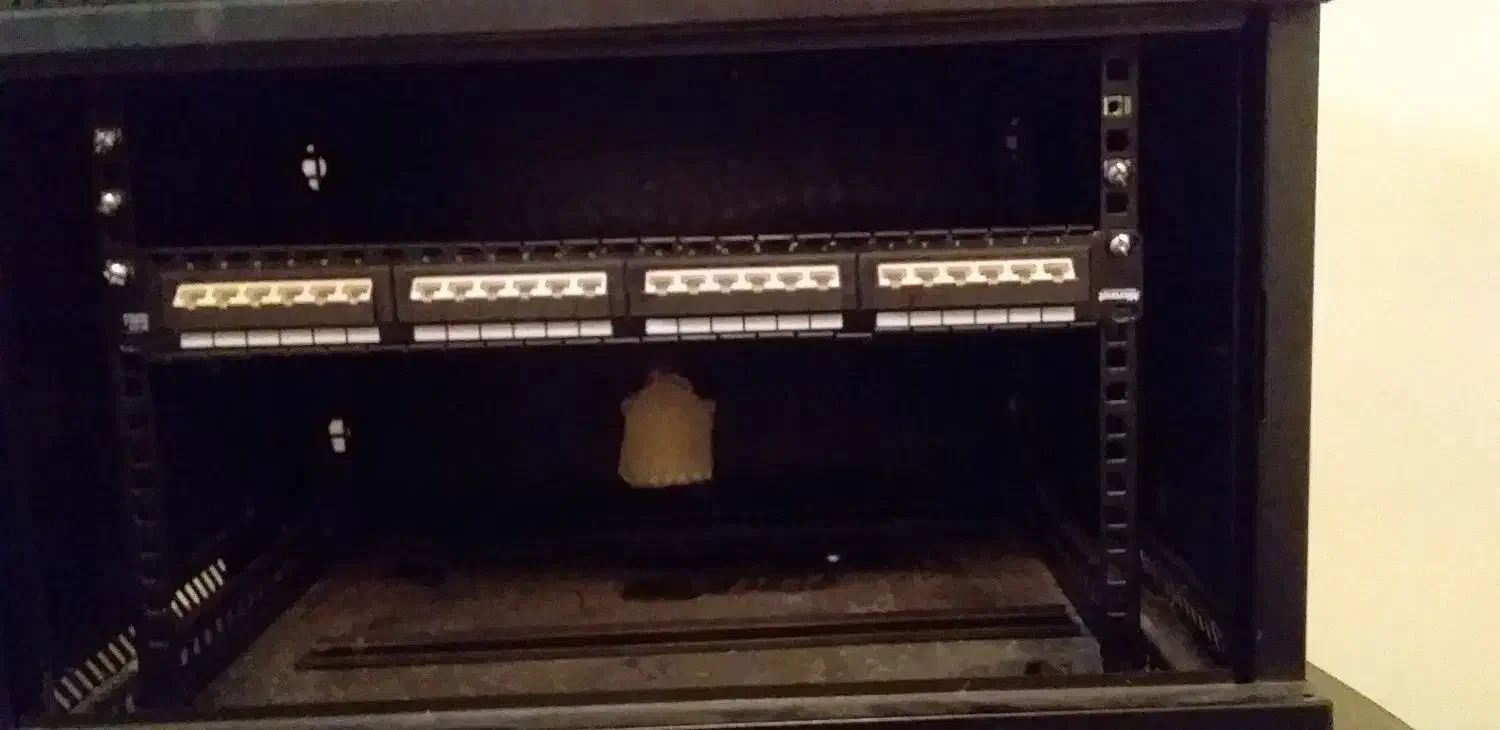 سوئیچ اسپلیتر24 پورت|مودم و تجهیزات شبکه|زنجان, |دیوار