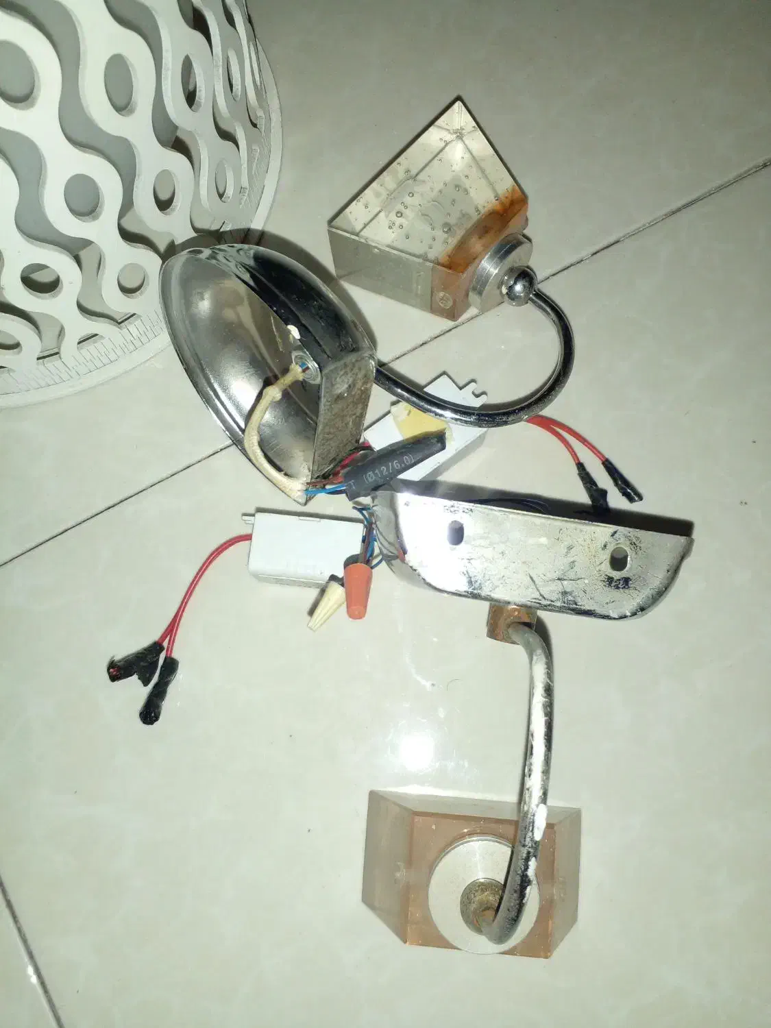 چراغ دیواری|لامپ و چراغ|تهران, دبستان|دیوار