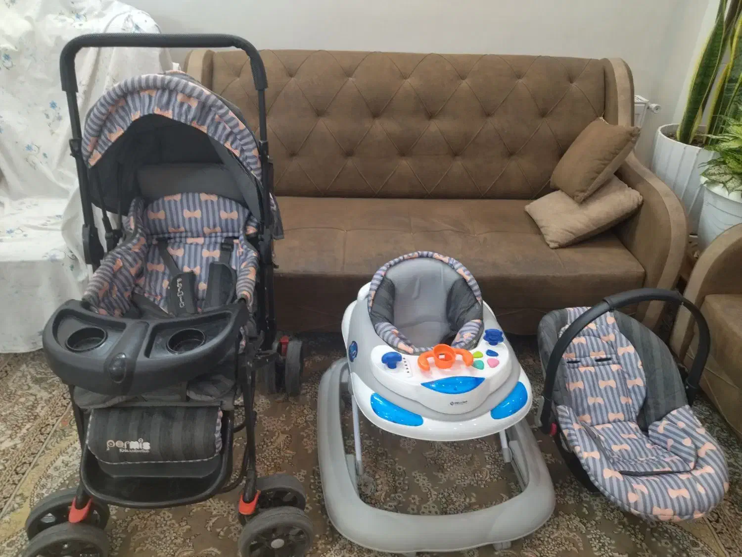 کالسکه روروئک کریر|اسباب و اثاث بچه|خمینی‌شهر, |دیوار