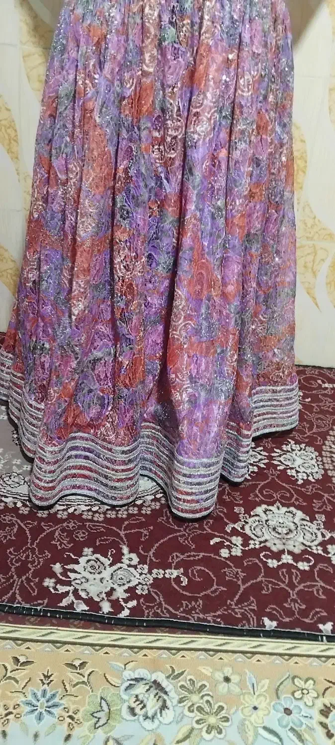 لباس محلی و دامن|لباس|کازرون, |دیوار