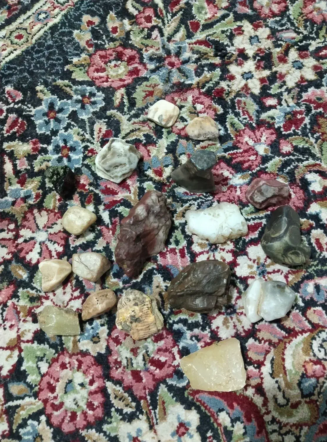 سنگ های قیمتی|جواهرات|بم, |دیوار