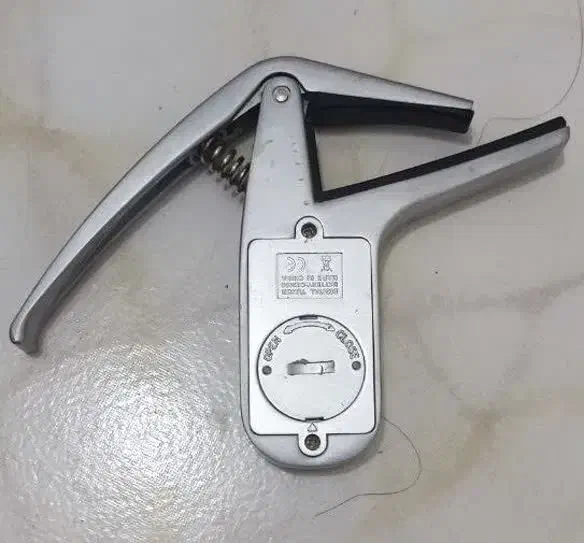 باره بند دیجیتالی تیونر دار گیتار یا کاپو گیتار|گیتار، بیس، امپلیفایر|مشهد, شریف|دیوار