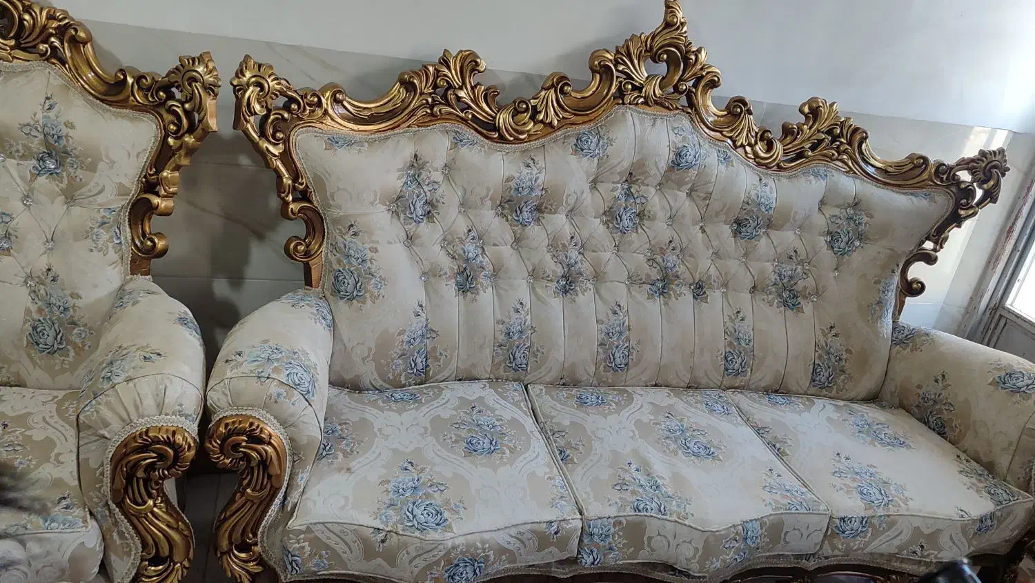 فروش فوری مبل سلطنتی|مبلمان خانگی و میز عسلی|خوی, |دیوار