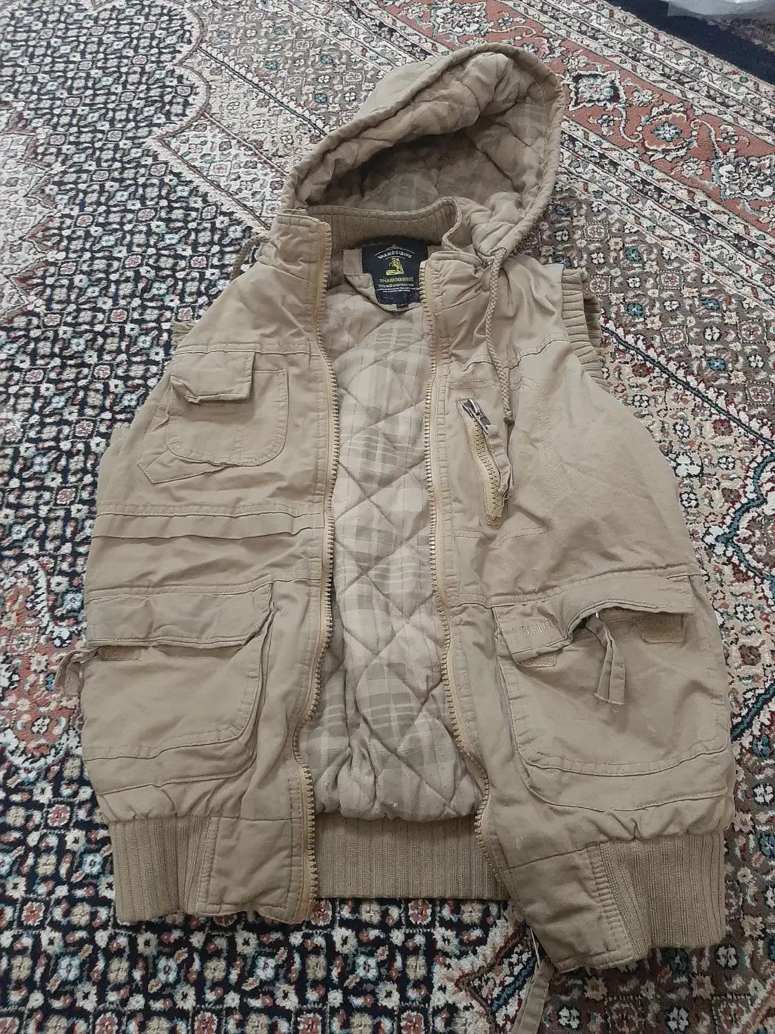 پافر درحد نو|لباس|قروه, |دیوار