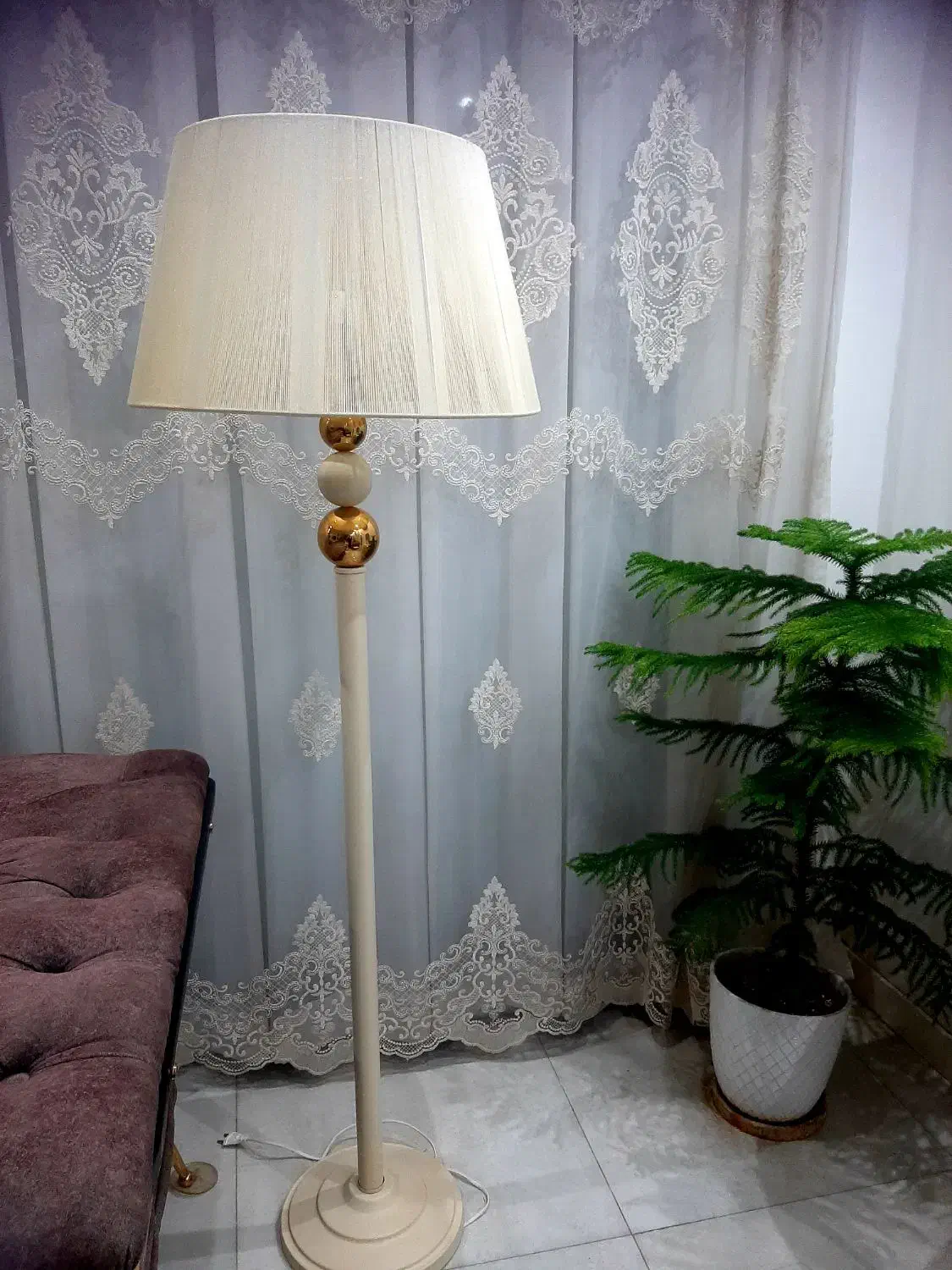 آباژور ایستاده|چراغ خواب و آباژور|اصفهان, جامی|دیوار