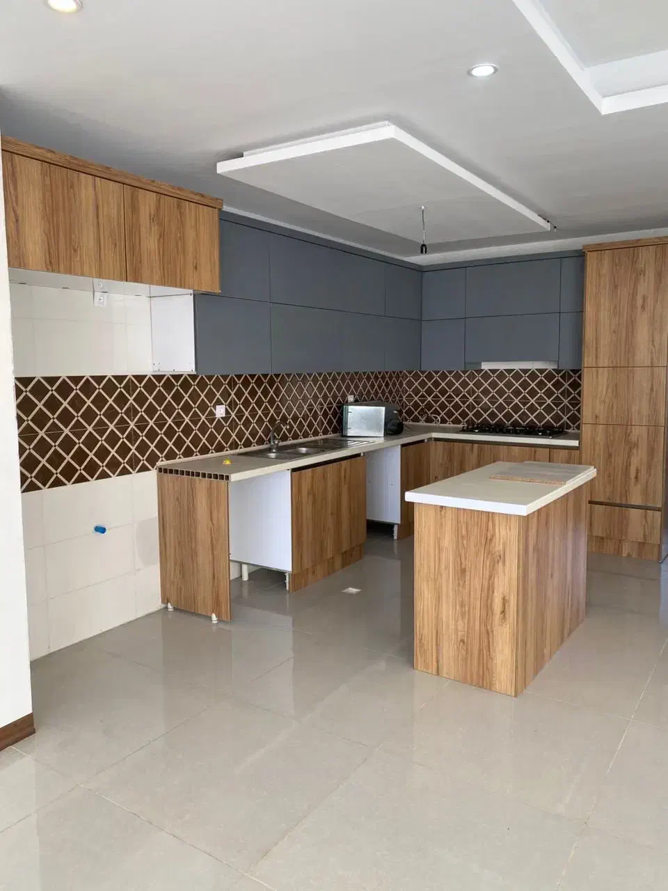 فروش واحد ۱۲۸متری فول در وحیدیه شهریار|فروش آپارتمان|وحیدیه, |دیوار