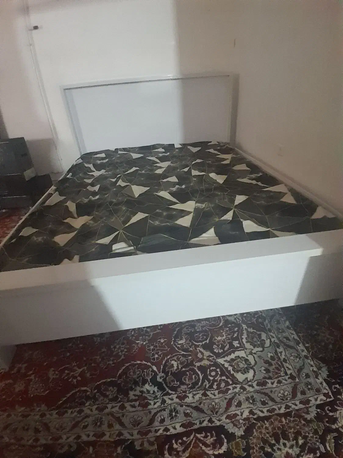 تخت وتشک|تخت و سرویس خواب|کوهدشت, |دیوار