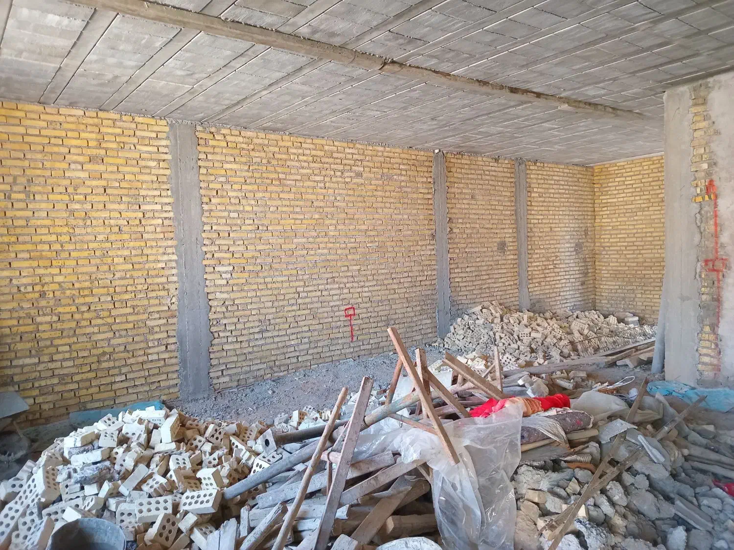 تعمیرات کلی ساختمان(تخریب و بازسازی)|خدمات پیشه و مهارت|اهواز, کوی سعدی|دیوار