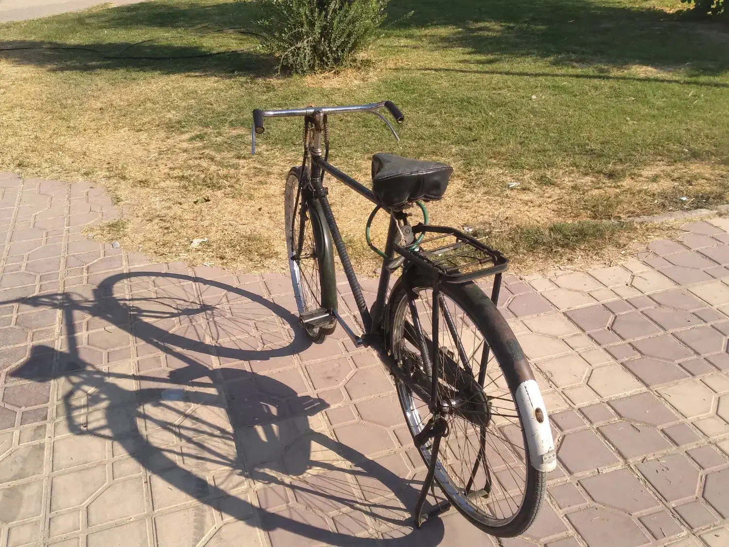 دوچرخه ۲۸ قدیمی|دوچرخه، اسکیت، اسکوتر|بهبهان, |دیوار