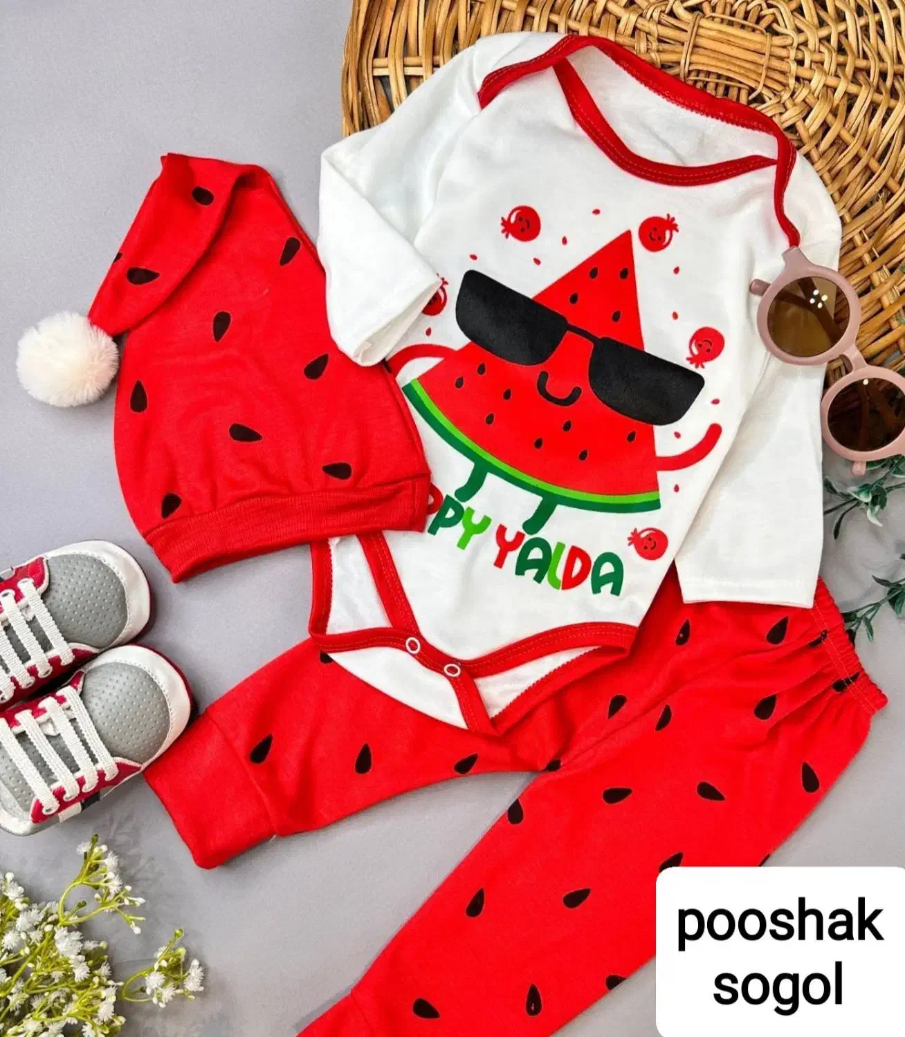 پوشاک بچگانه تک فروشی|لباس|رشت, منظریه|دیوار