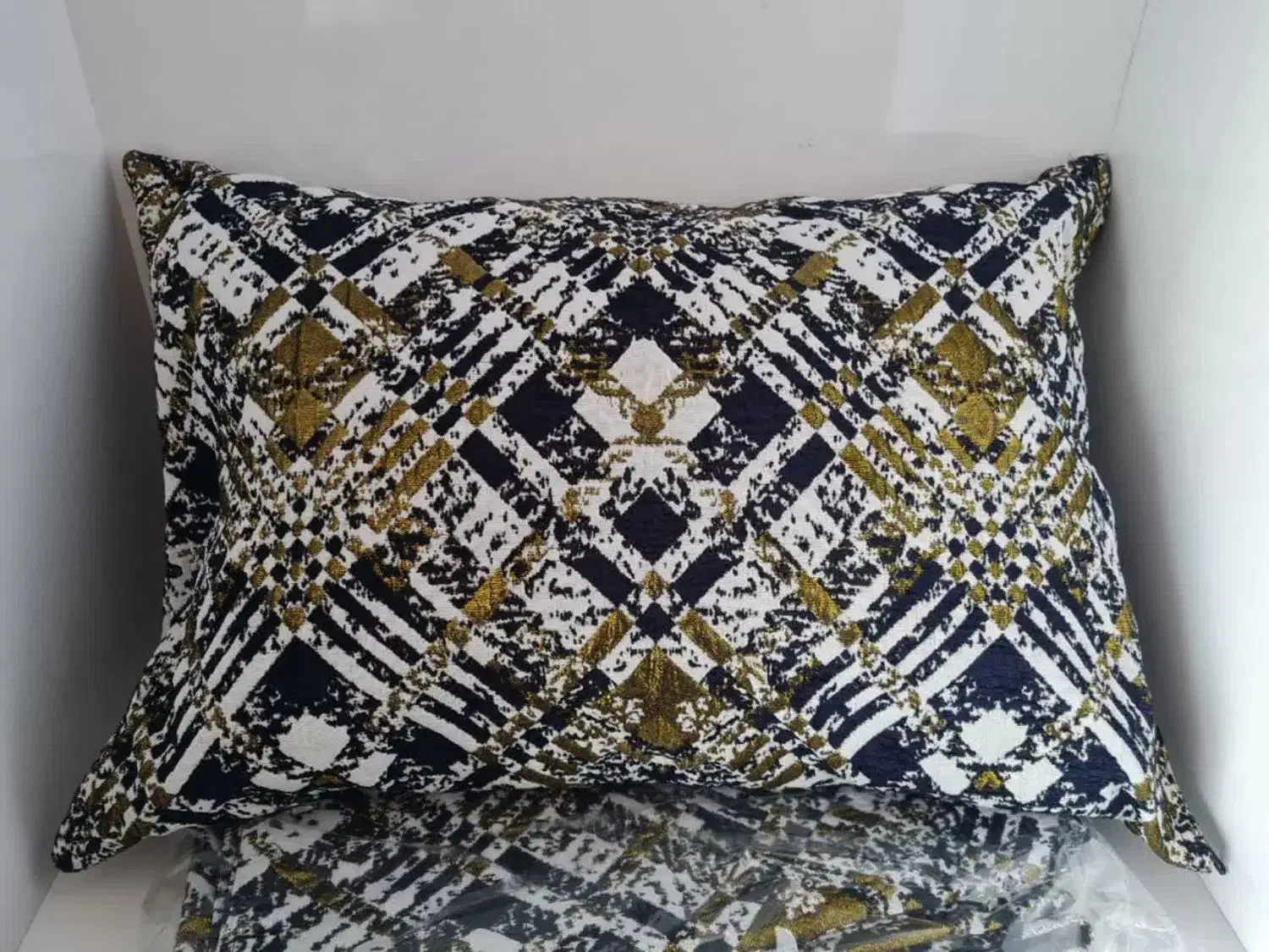 پارچه شانلی|عمده‌فروشی|یزد, |دیوار