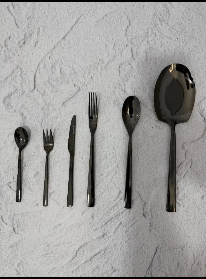 سرویس قاشق چنگال ۲۴ نفره|ظروف سرو و پذیرایی|بروجرد, |دیوار