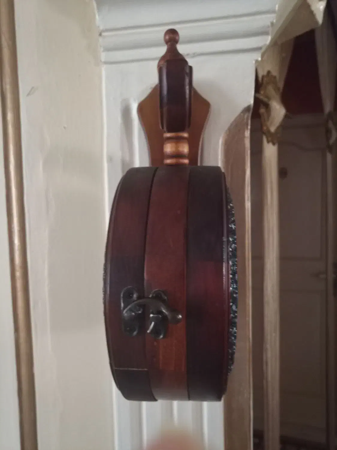 ساعت دیواری دو طرفه|ساعت|اندیشه, اندیشه فاز ۳|دیوار