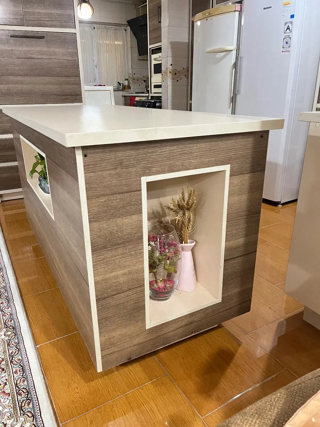 جزیره|آب‌چکان و نظم‌دهنده ظروف|ساری, |دیوار