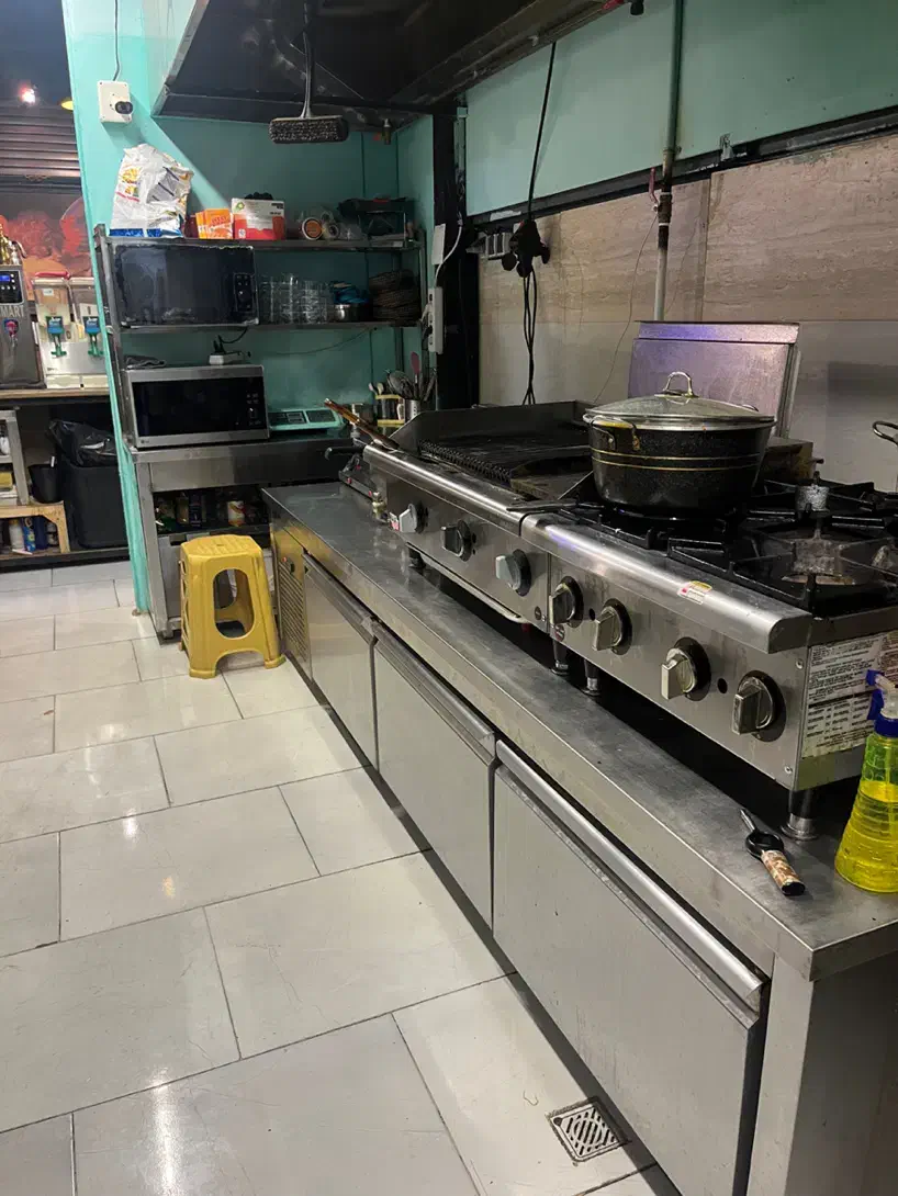 واگذاری کافه رستوران مجهز سودآور|کافیشاپ و رستوران|قم, زنبیل آباد|دیوار