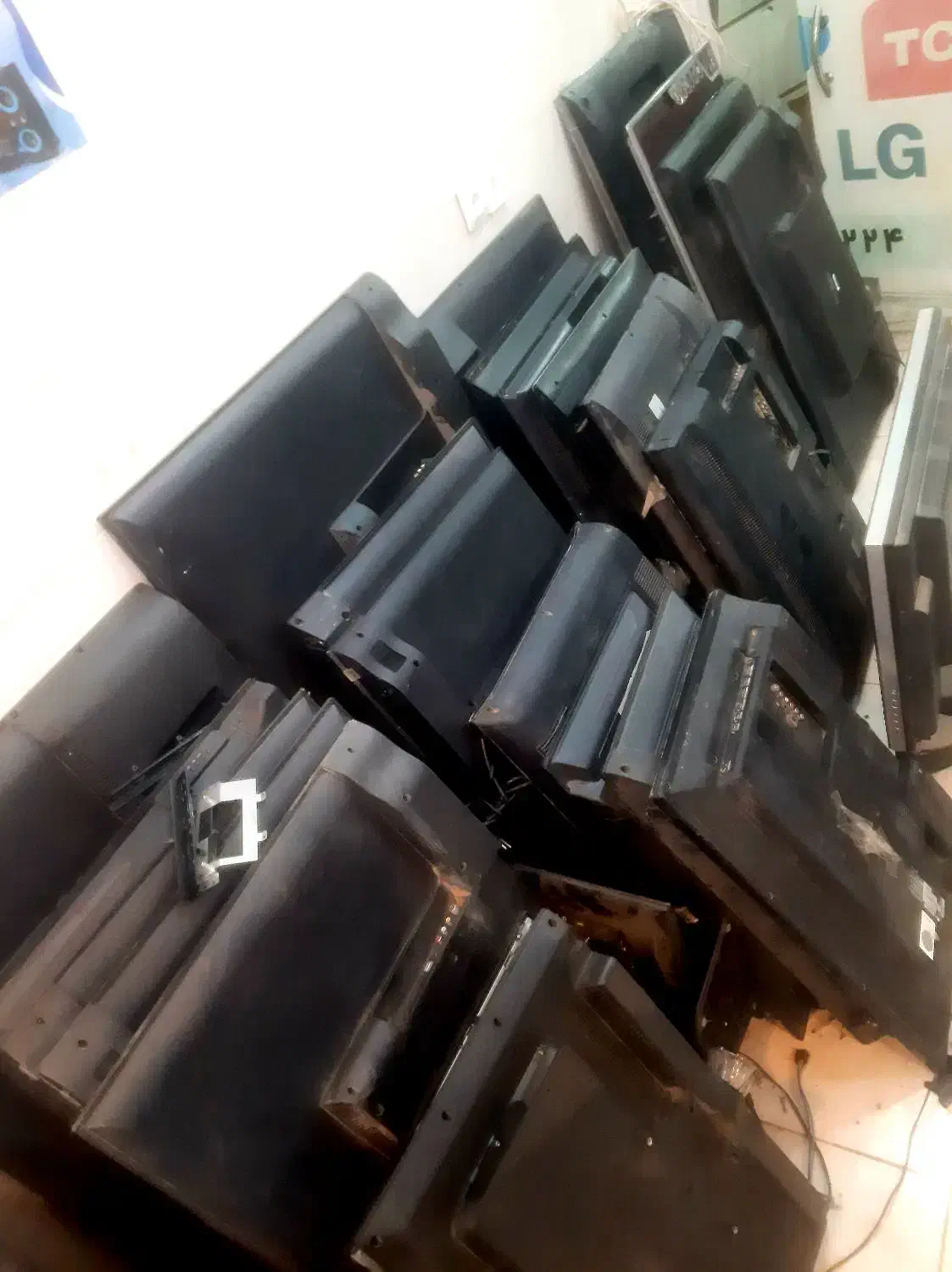 تعمیرات فوق تخصصی انواع تلویزیون (باضمانت یکساله)|خدمات پیشه و مهارت|کاشان, راوند|دیوار