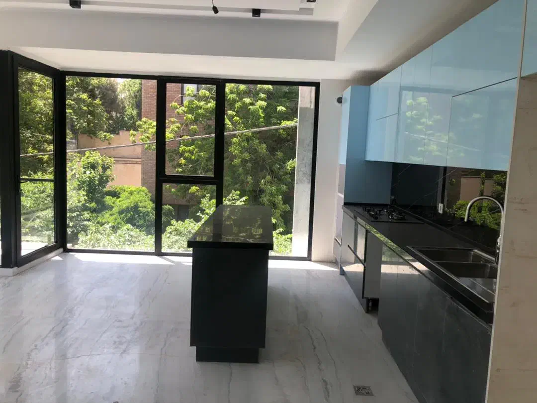 ۲۰۰ متر ۳ خواب تاپ لوکیشن دروس