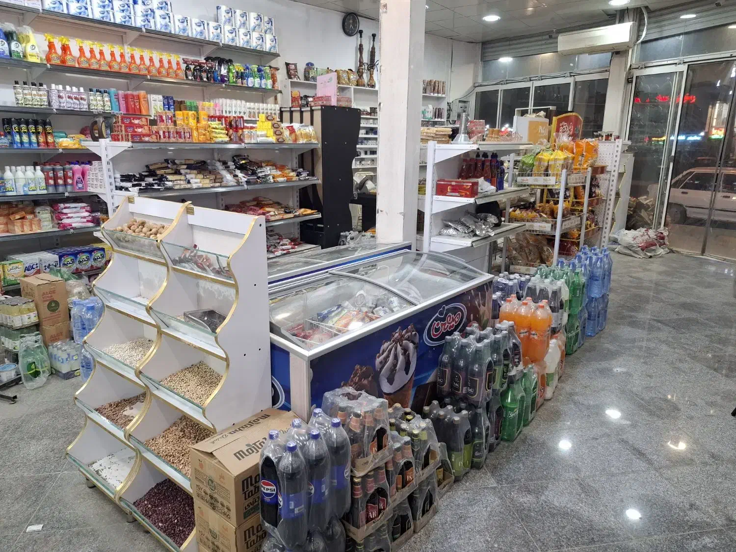 واگذاری هایپر مارکت با موقعیت مکانی عالی|فروشگاه و مغازه|مشهد, توس فردوسی|دیوار