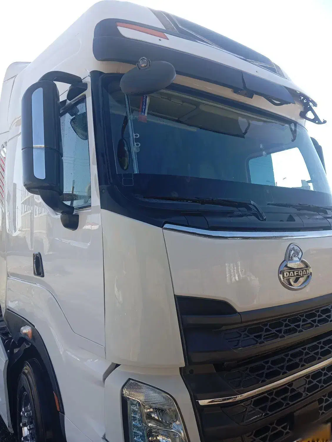 کشنده دافران|خودرو سنگین|بافت, |دیوار