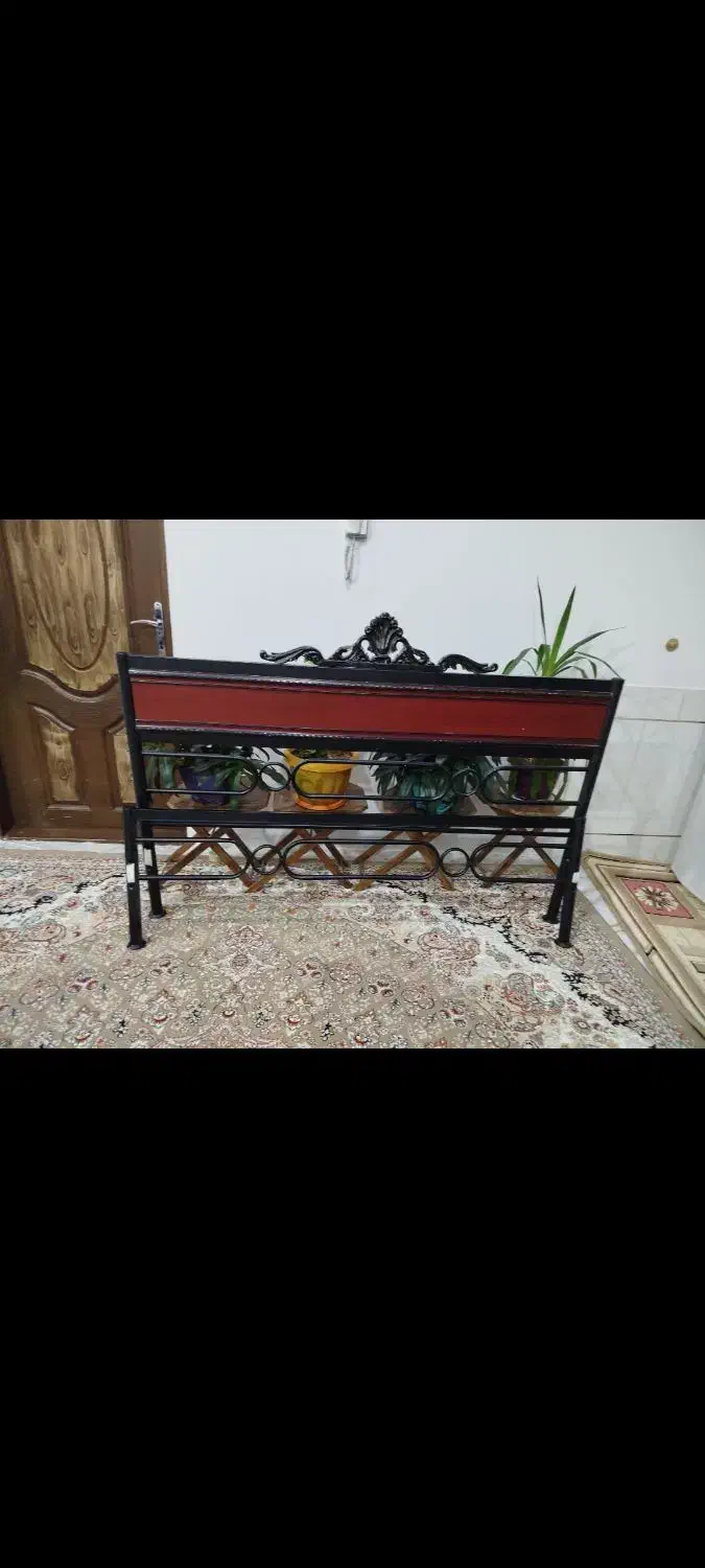 تخت خواب دو نفره|تخت و سرویس خواب|شهرکرد, |دیوار