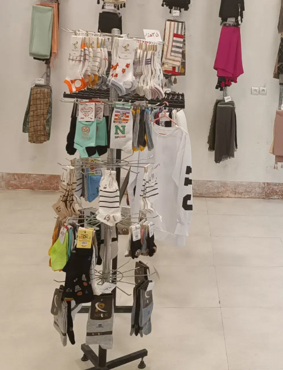 حراج لوازم پوشاکی|فروشگاه و مغازه|زابل, |دیوار