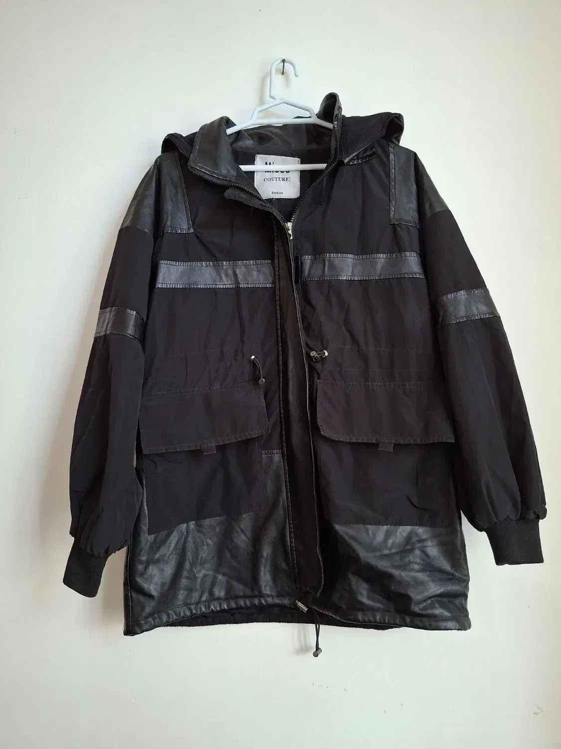 پالتو|لباس|شیراز, دارالرحمه|دیوار