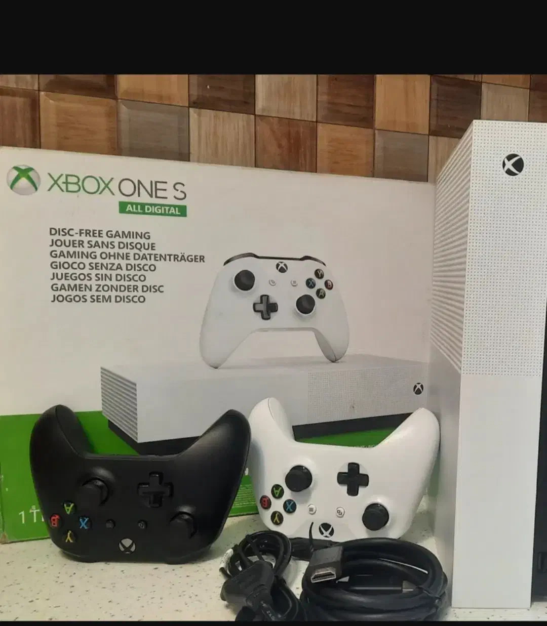 ایکس باکس وان اس با دو دسته|کنسول، بازی ویدئویی و آنلاین|کرمانشاه, |دیوار