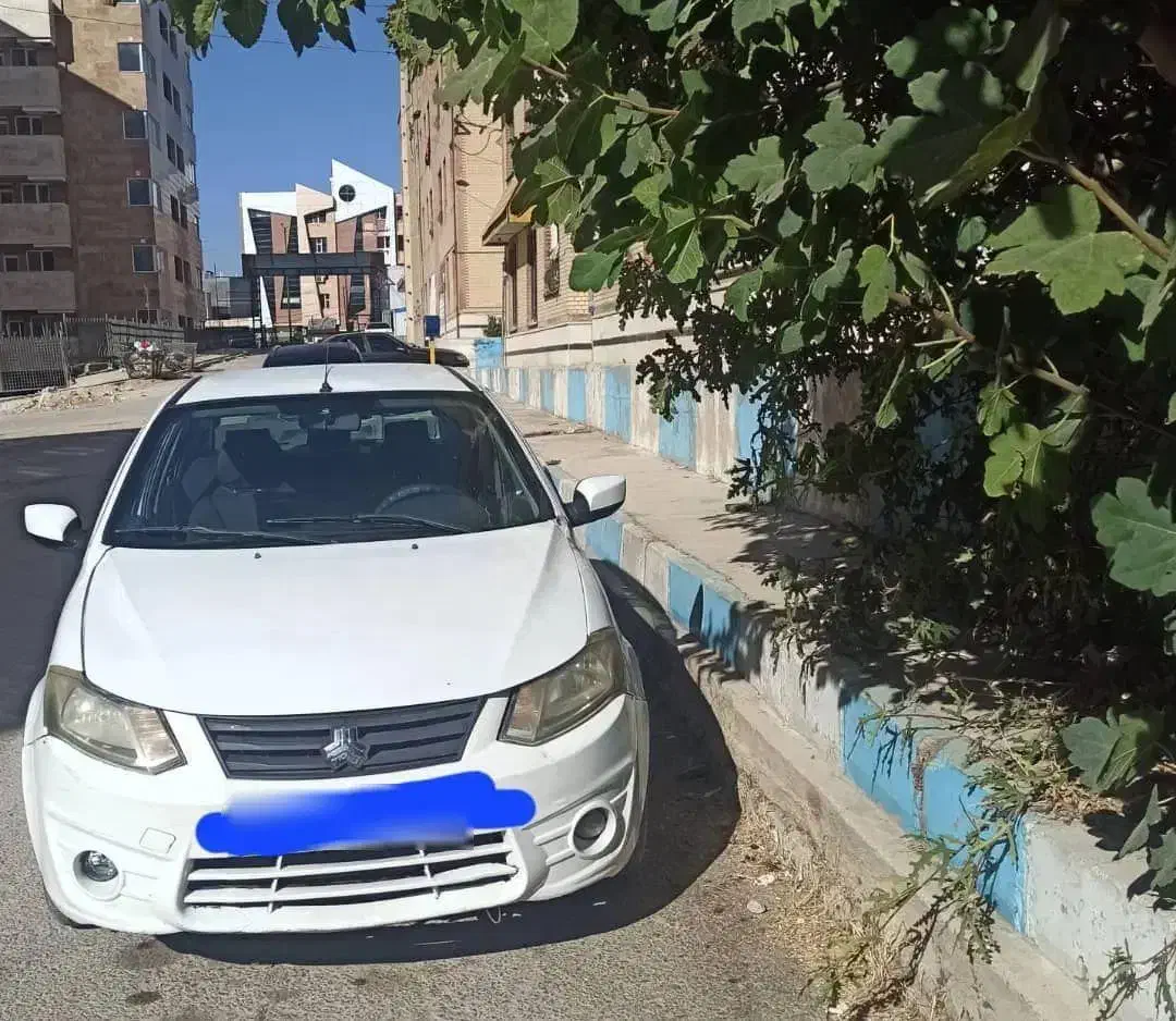 ماشین ساینا مدل ۹۶ کارمندی|خودرو سواری و وانت|قم, زنبیل آباد|دیوار