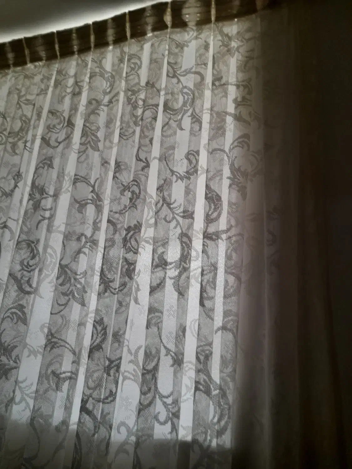 پرده پیلیسه|پرده، رانر، رومیزی|لولمان, |دیوار