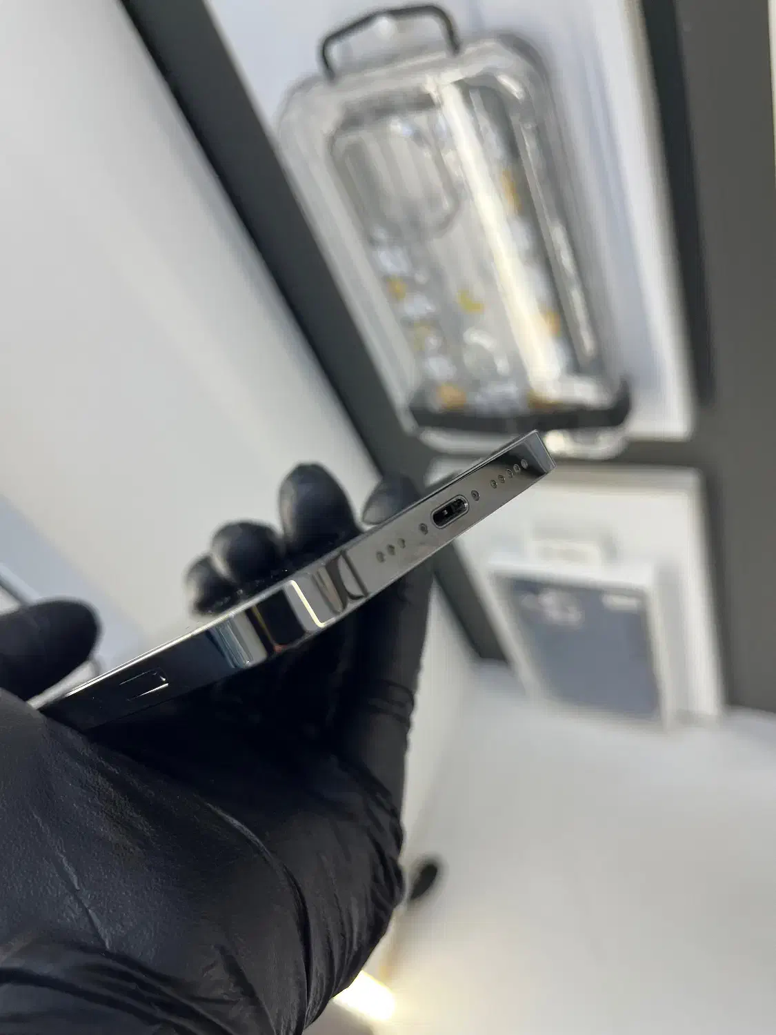 ۱۲ پرو ۲۵۶ گیگ|موبایل|اصفهان, باغ زرشک|دیوار