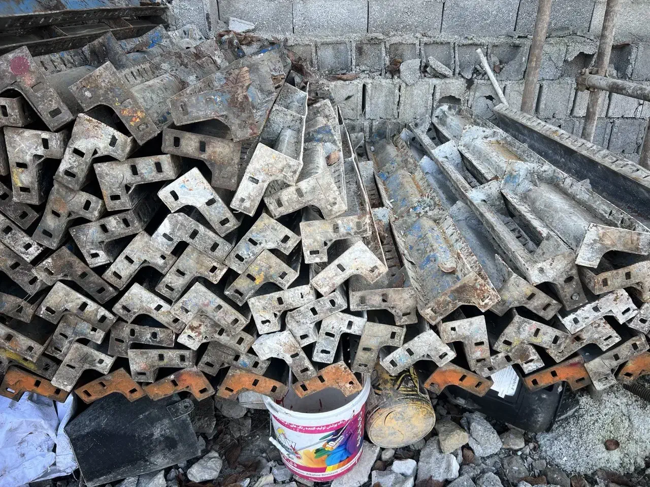 قالب فلزی|مصالح و تجهیزات ساختمان|رویان, |دیوار