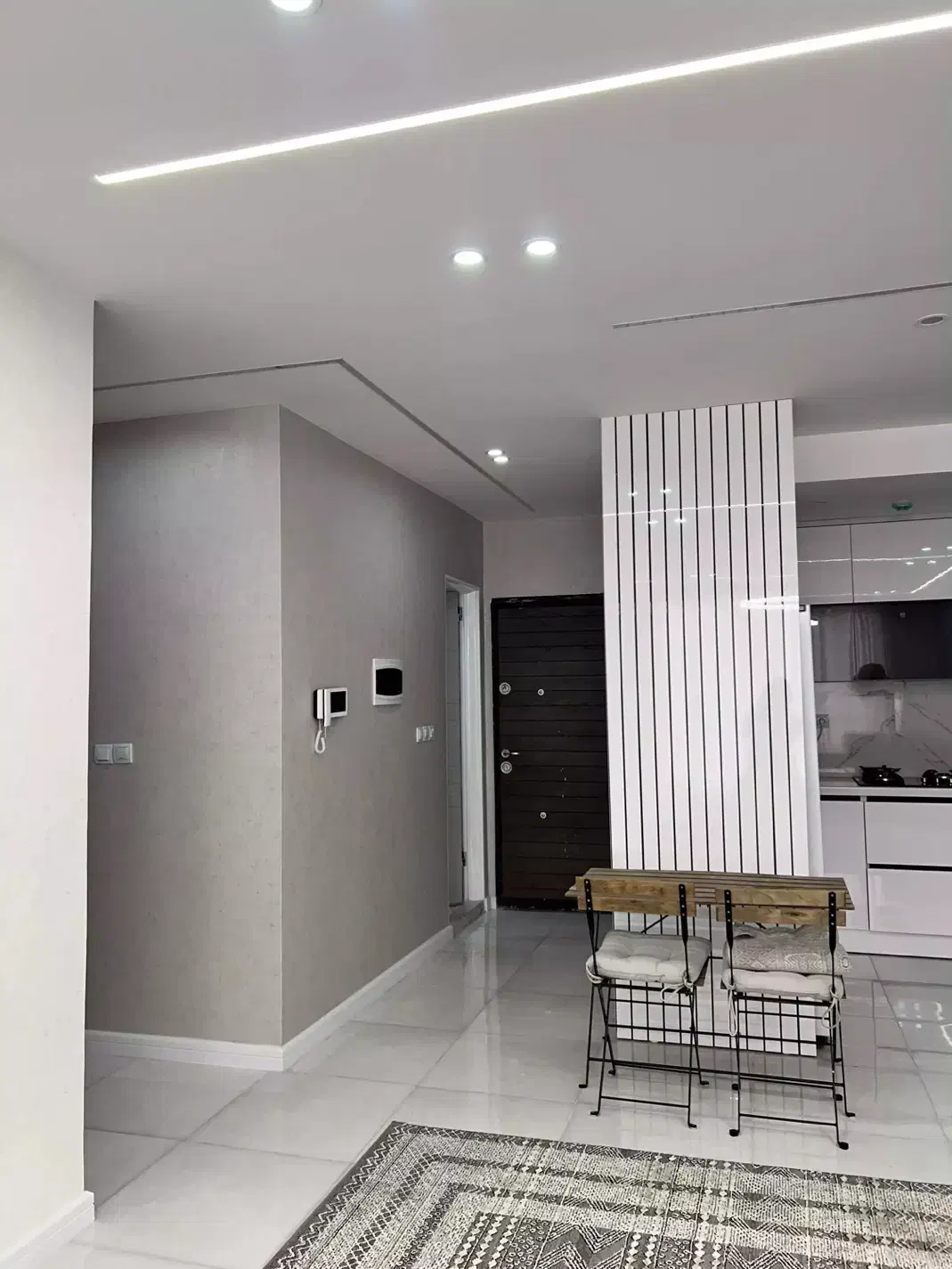 فروش آپارتمان ۱۰۰ متری صفر کلید نخورده|فروش آپارتمان|صدرا-فارس, فاز ۱|دیوار